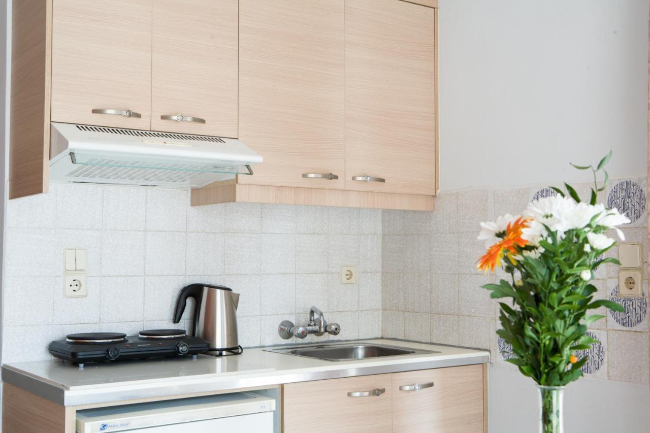 Sunny Apartments - Ex Zoi Studios ذاراتسو المظهر الخارجي الصورة